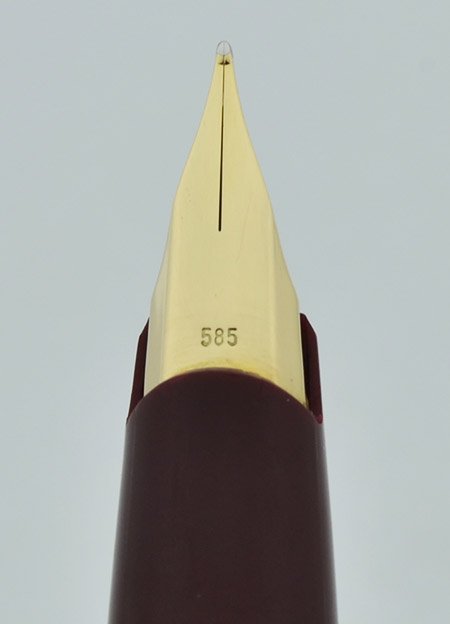 Montblanc 310 Fountain Pen - Burgundy, 1970s, Fine 14k Nib (User